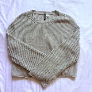 Knit Sweater Cream Colored Women's Medium Great Condition